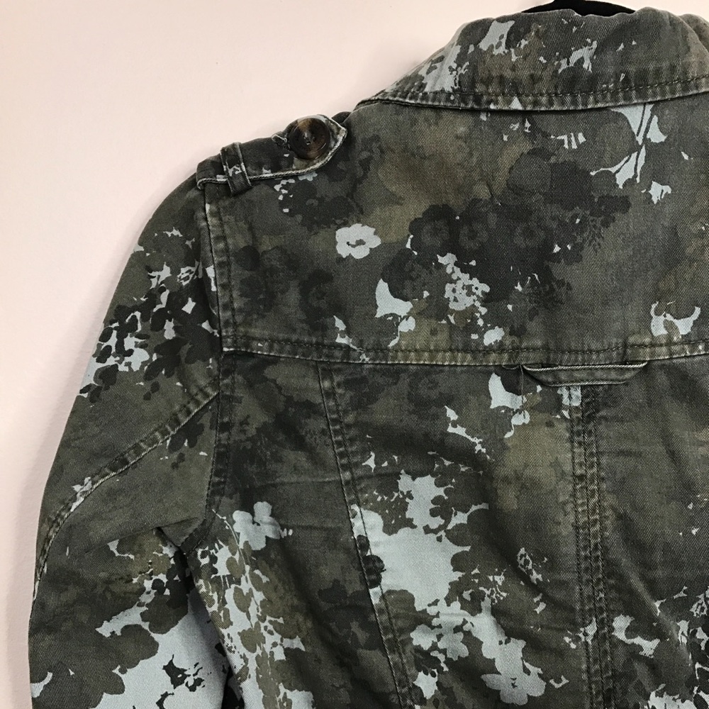 Jacket - Picture 4 of 4